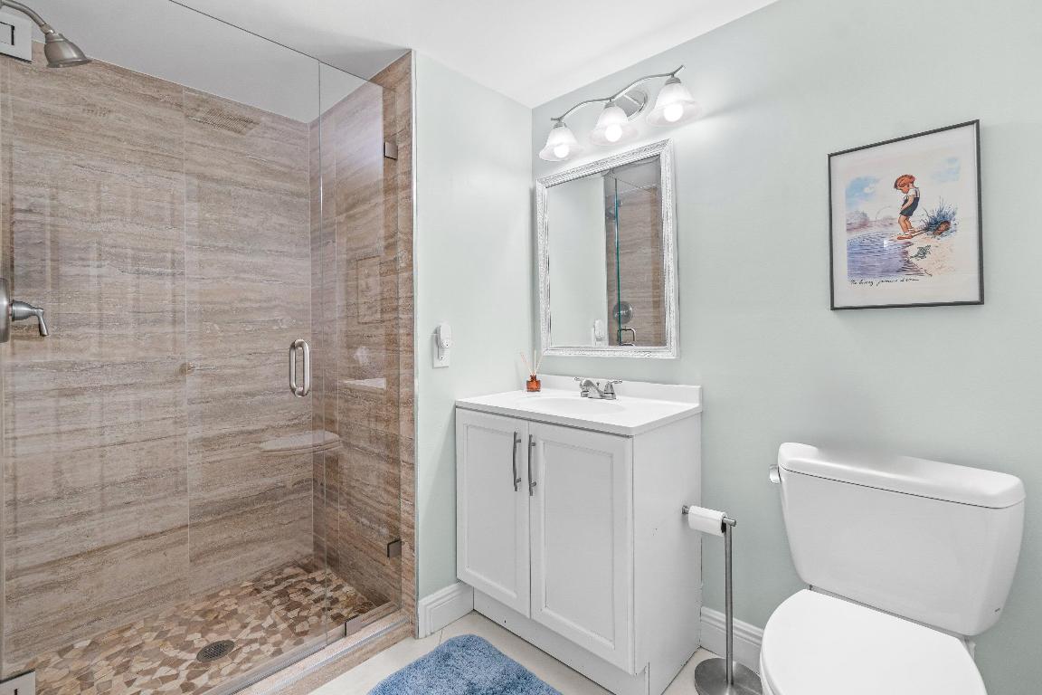 STRATFORD AT HUNTERS RUN CONDO - Residential