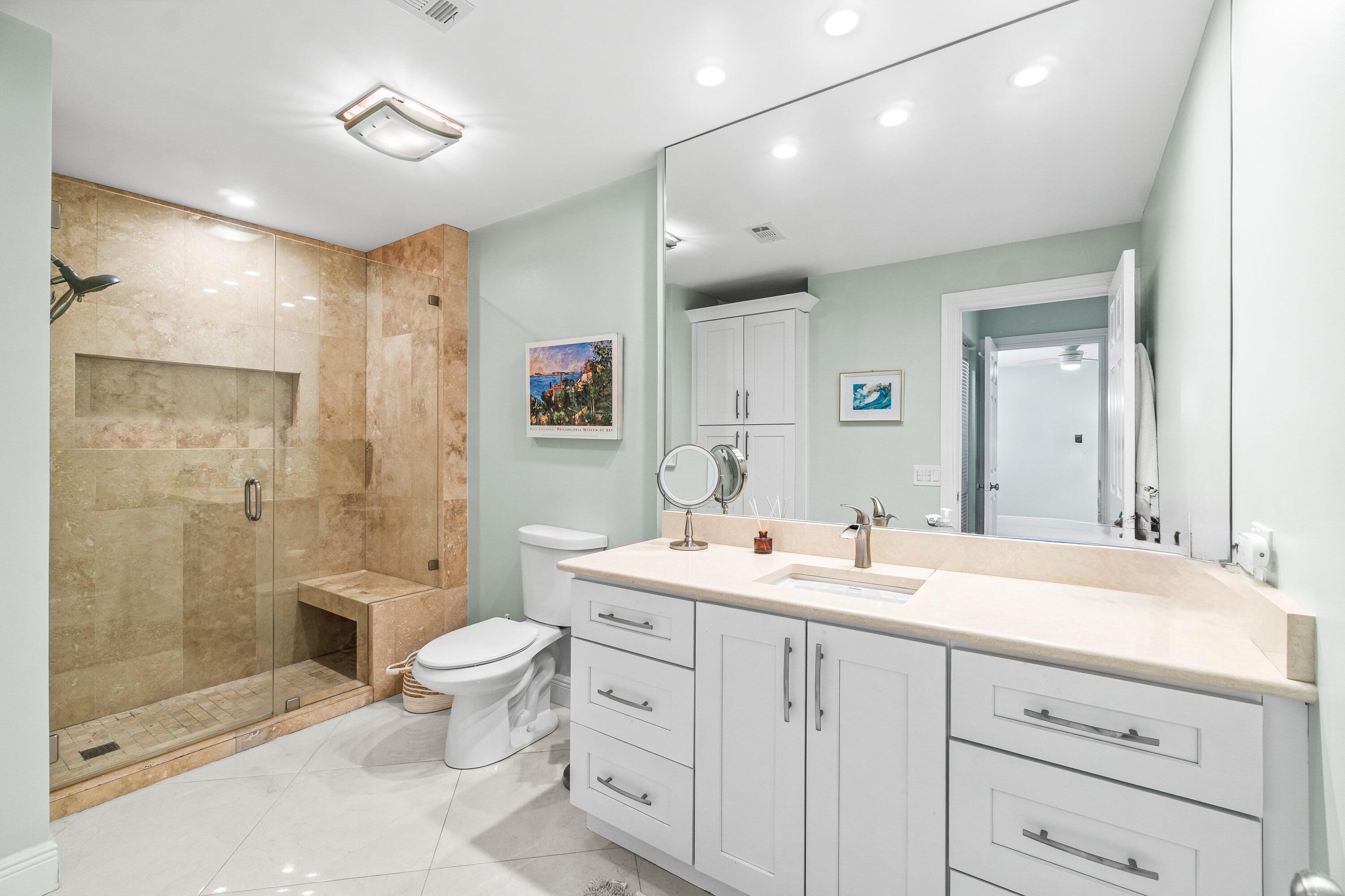 STRATFORD AT HUNTERS RUN CONDO - Residential