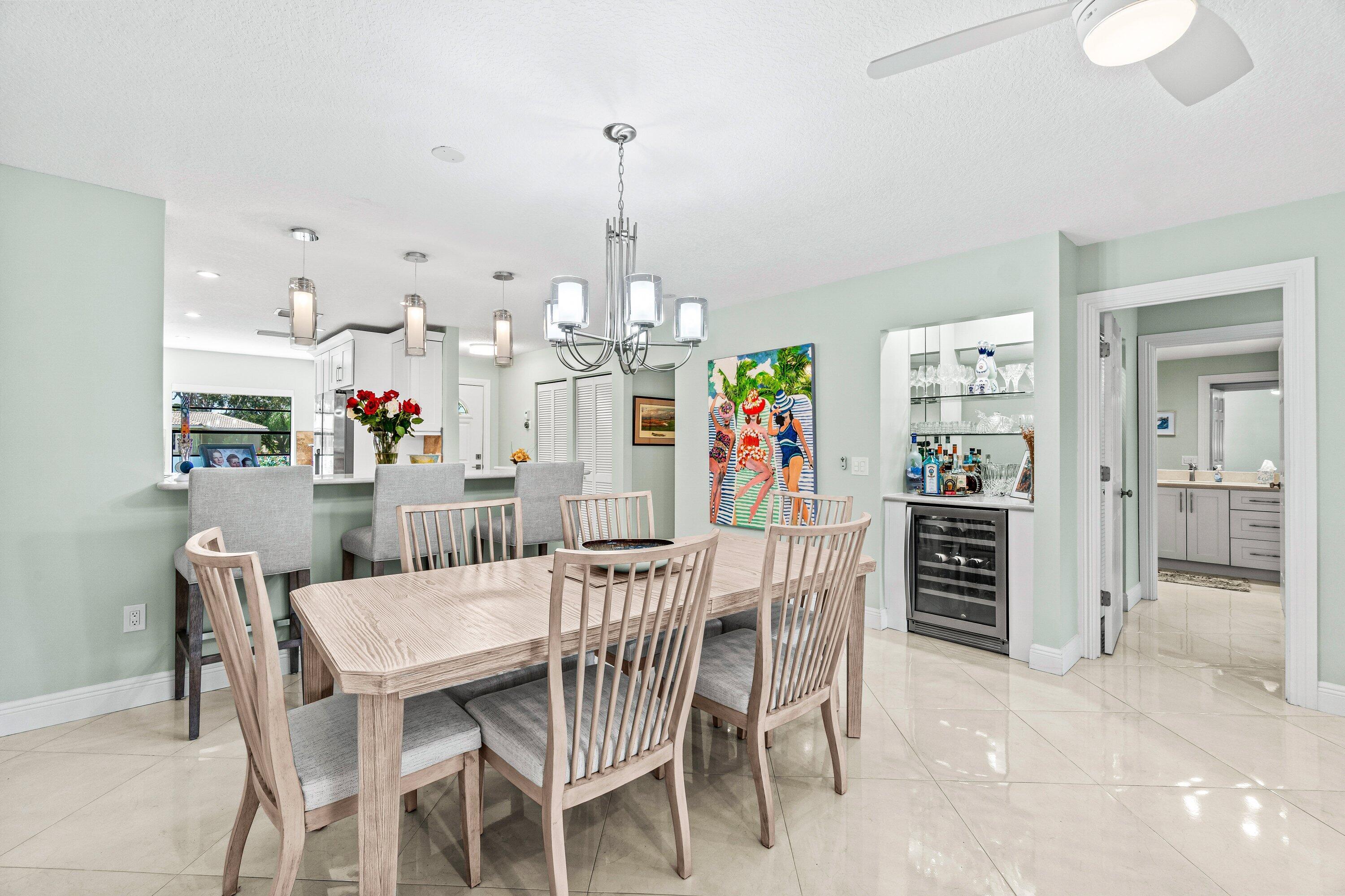 STRATFORD AT HUNTERS RUN CONDO - Residential