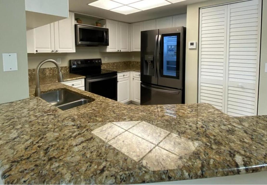 GRAND VIEW AT CRESTWOOD CONDO - Residential Lease