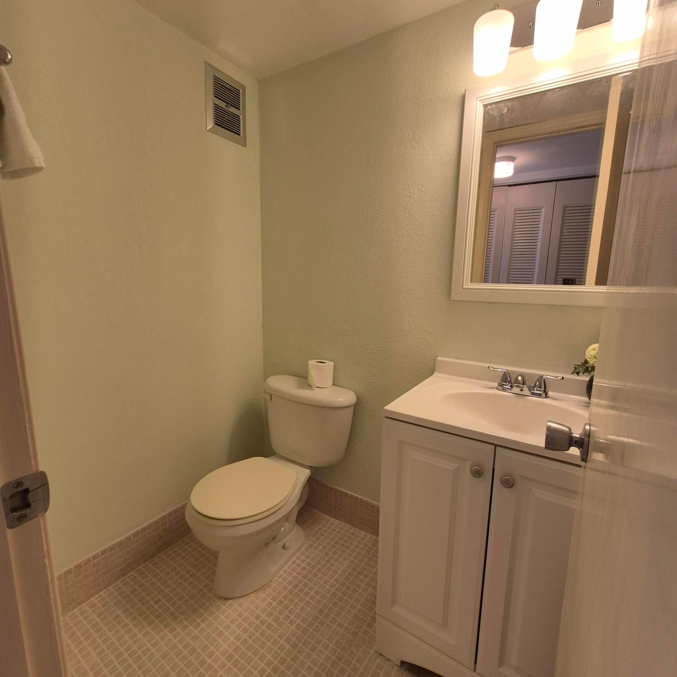 CENTURY VILLAGE - Residential Lease