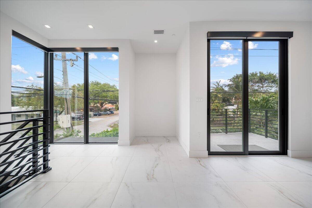 Lake Ridge - Residential Lease