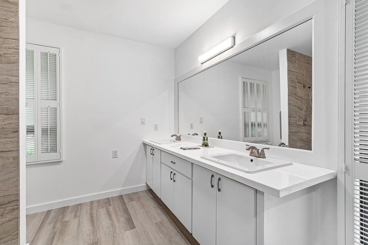 Heritage Oaks - Residential