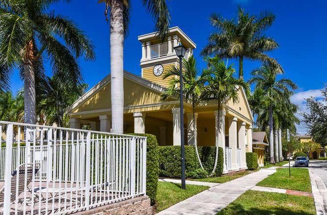 SANDPIPER COVE AT BOTANICA CONDO - Residential