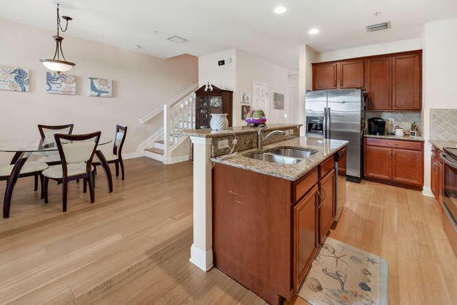 SANDPIPER COVE AT BOTANICA CONDO - Residential