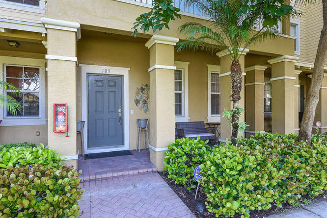 SANDPIPER COVE AT BOTANICA CONDO - Residential