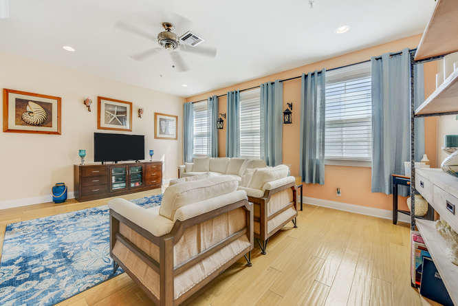 SANDPIPER COVE AT BOTANICA CONDO - Residential