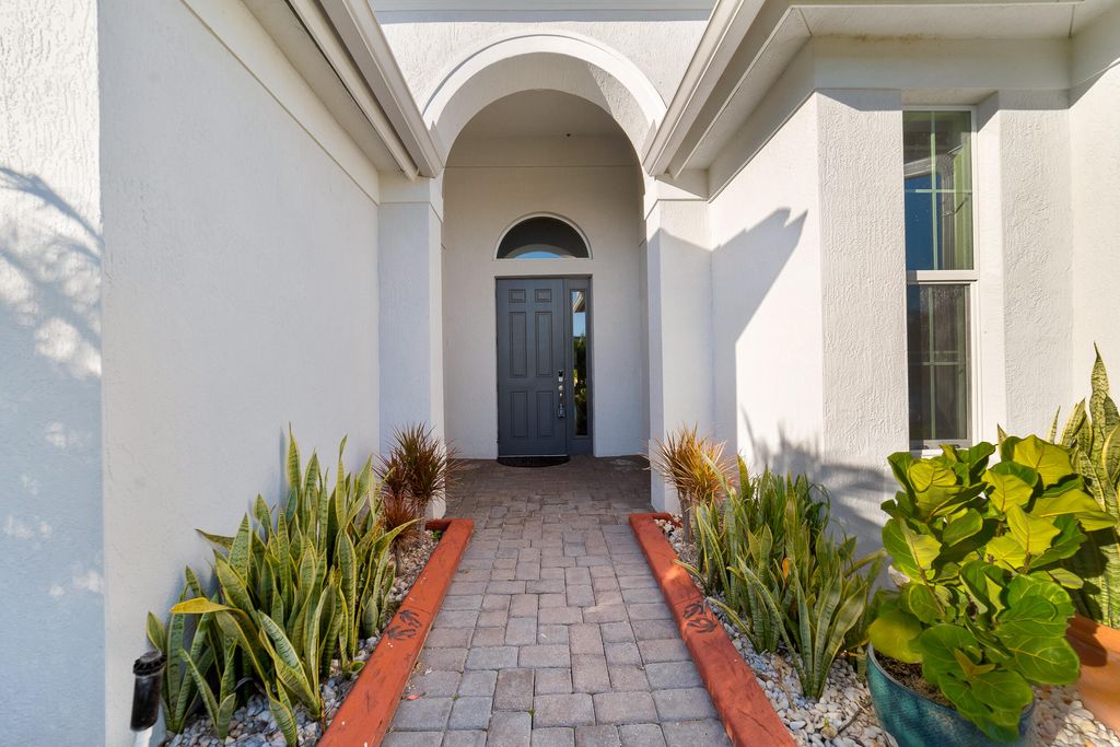 Photo of 4777 Four Lakes Circle SW, Vero Beach, FL 32968 (MLS # R11158812)