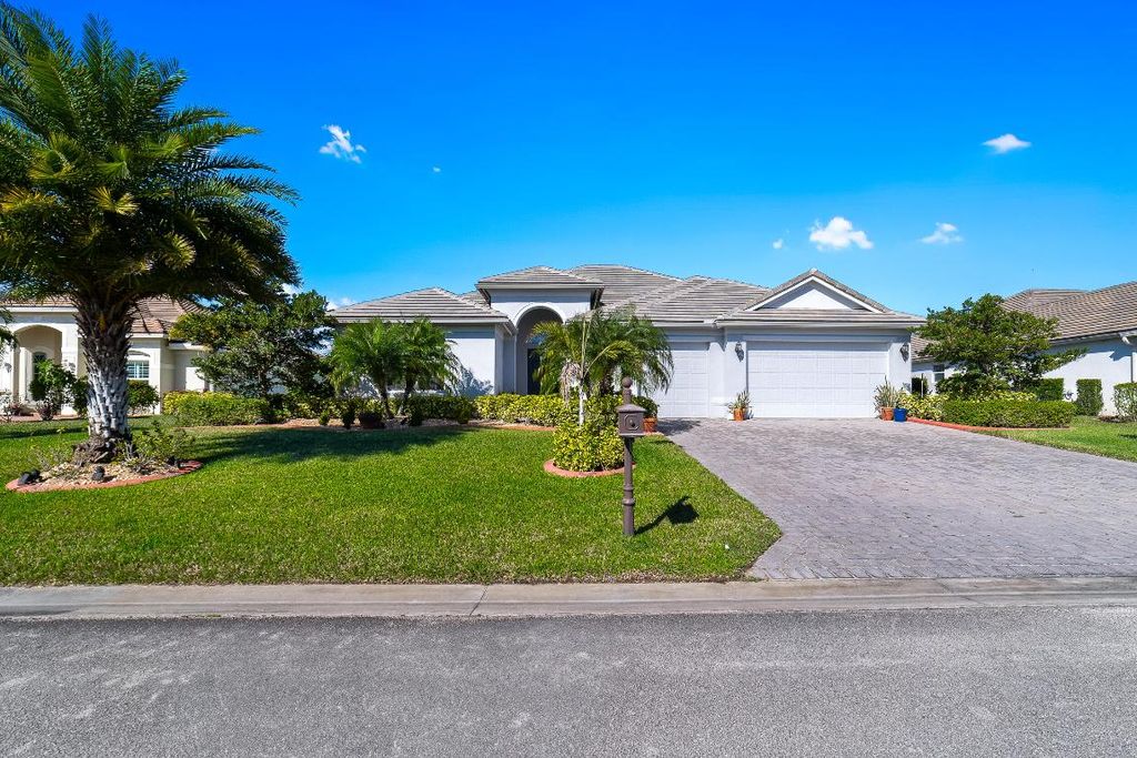Photo of 4777 Four Lakes Circle SW, Vero Beach, FL 32968 (MLS # R11158812)