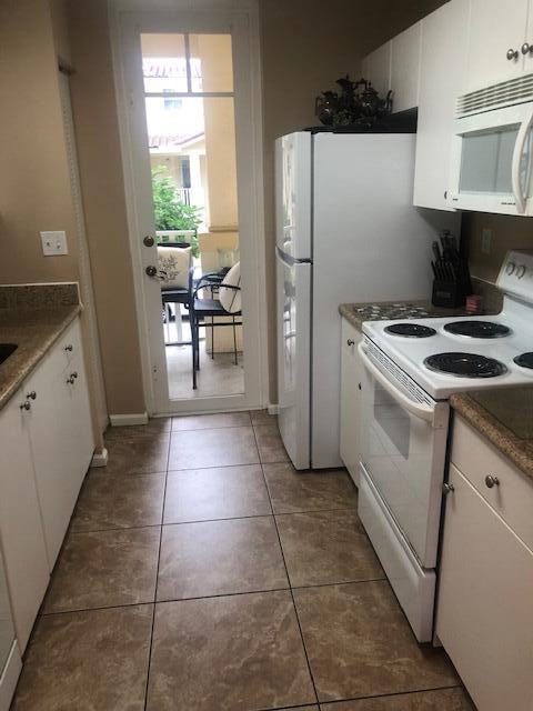 ABACOA TOWN CENTER PL 1 - Residential Lease