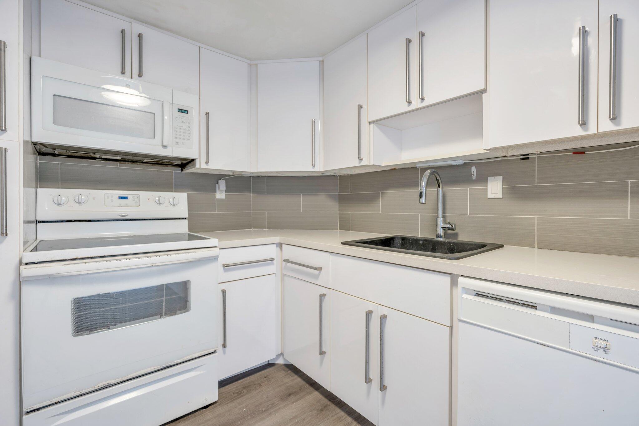 ARLEN HOUSE CONDO - Residential Lease