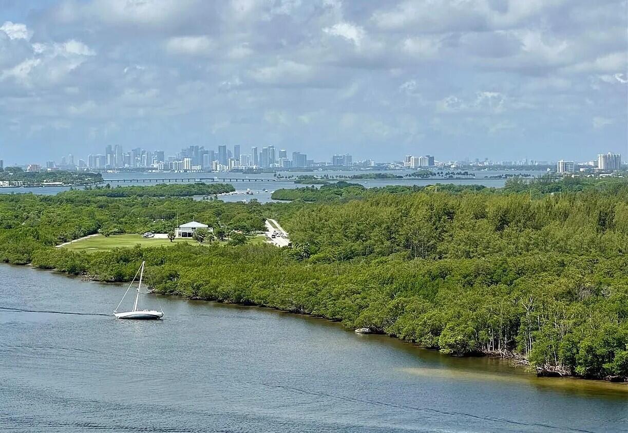 ARLEN HOUSE CONDO - Residential Lease