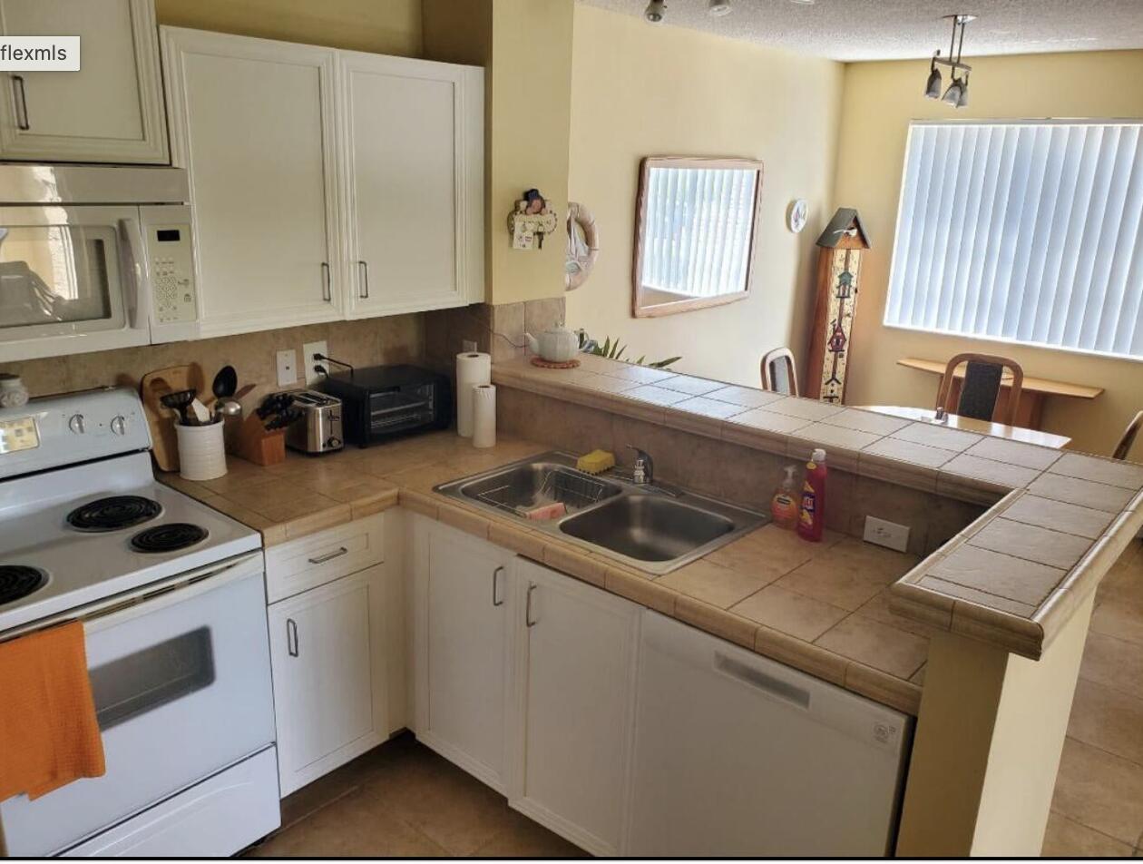 MILANO CONDO - Residential Lease