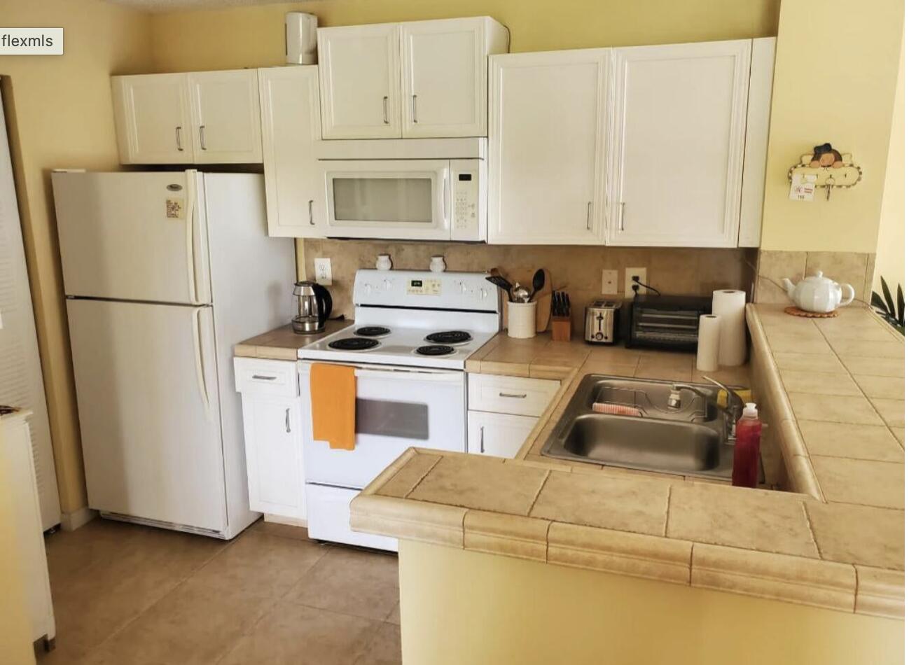 MILANO CONDO - Residential Lease