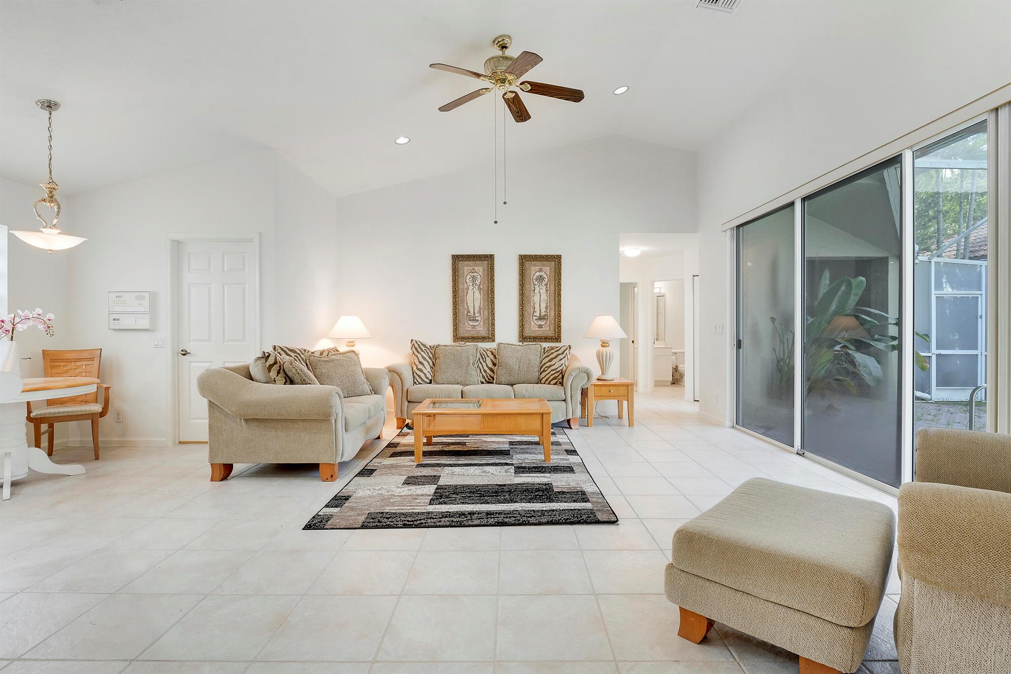 10043 Diamond Lake Road