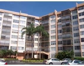Photo of 1200 SAINT CHARLES Place #409, Pembroke Pines, FL 33026 (MLS # B26080827)