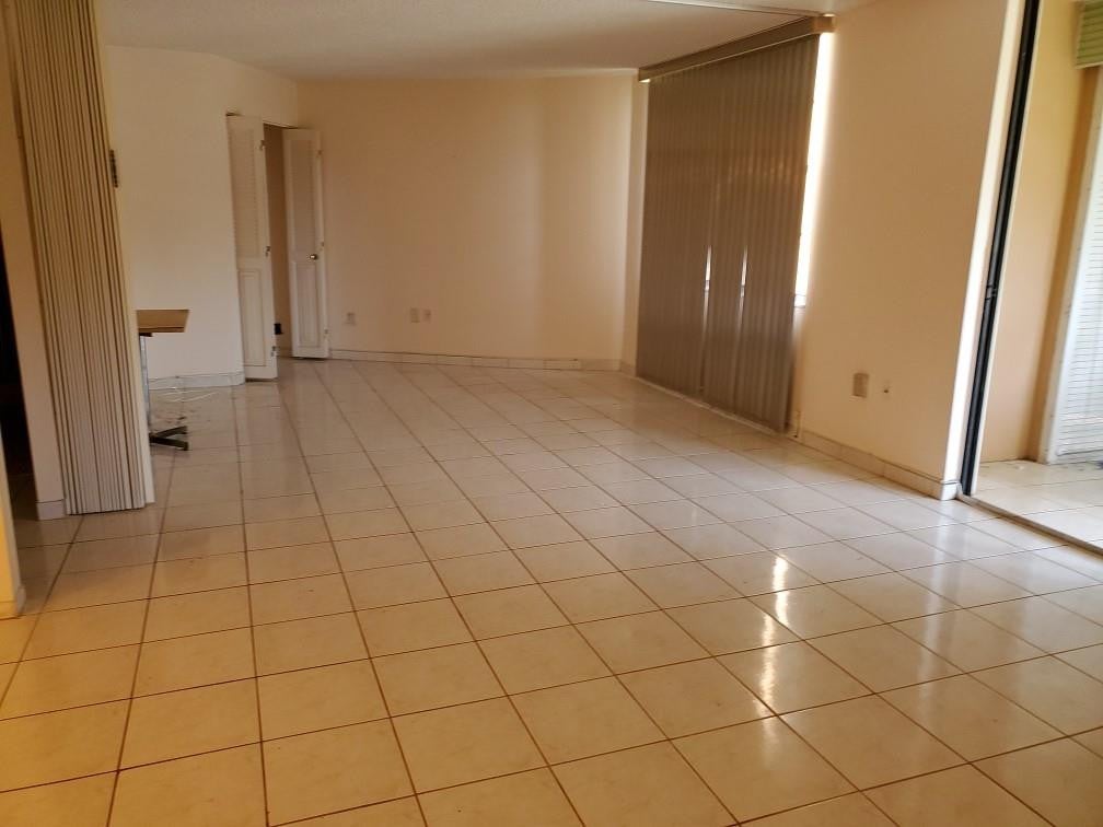 1200 SAINT CHARLES Place 409