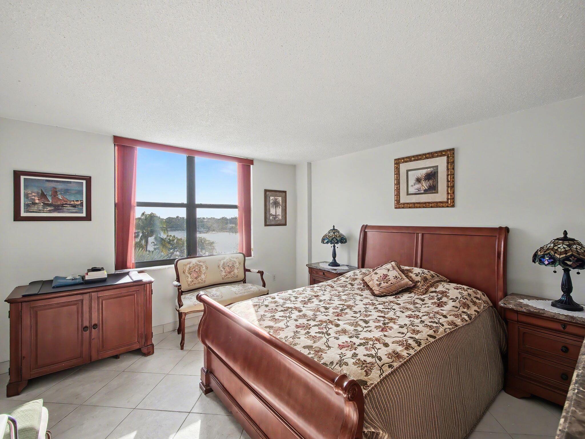 PALM BEACH HARBOUR CLUB C - Residential Lease