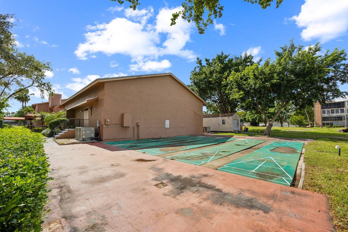 PALM LAKES CONDO - Residential