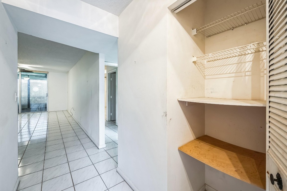 PALM LAKES CONDO - Residential