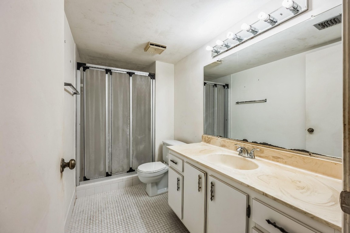 PALM LAKES CONDO - Residential