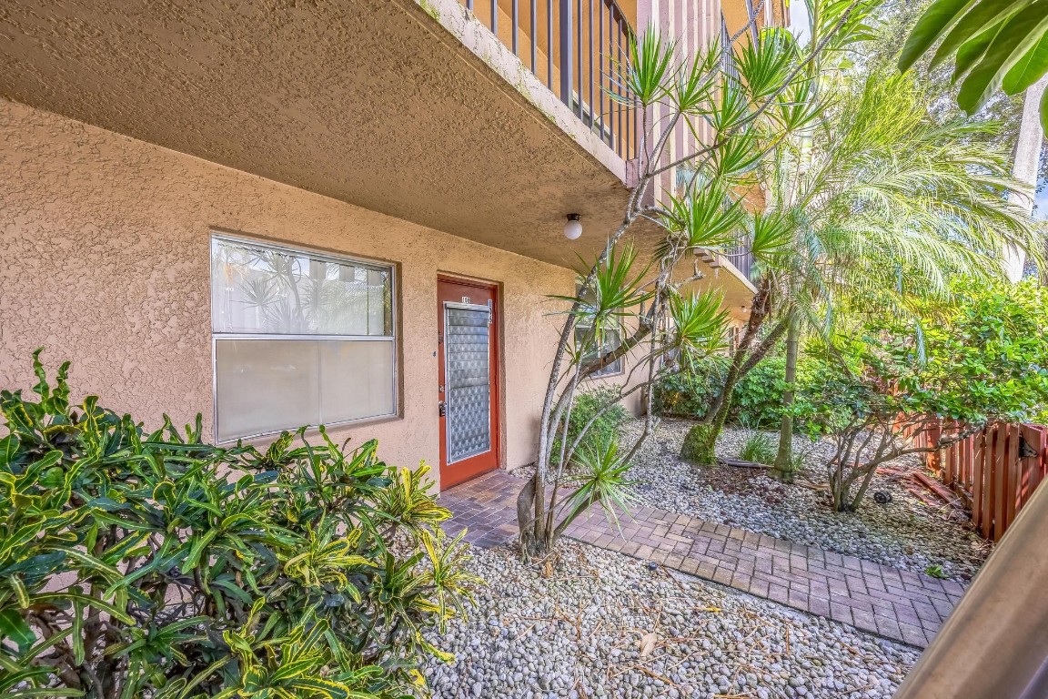 PALM LAKES CONDO - Residential