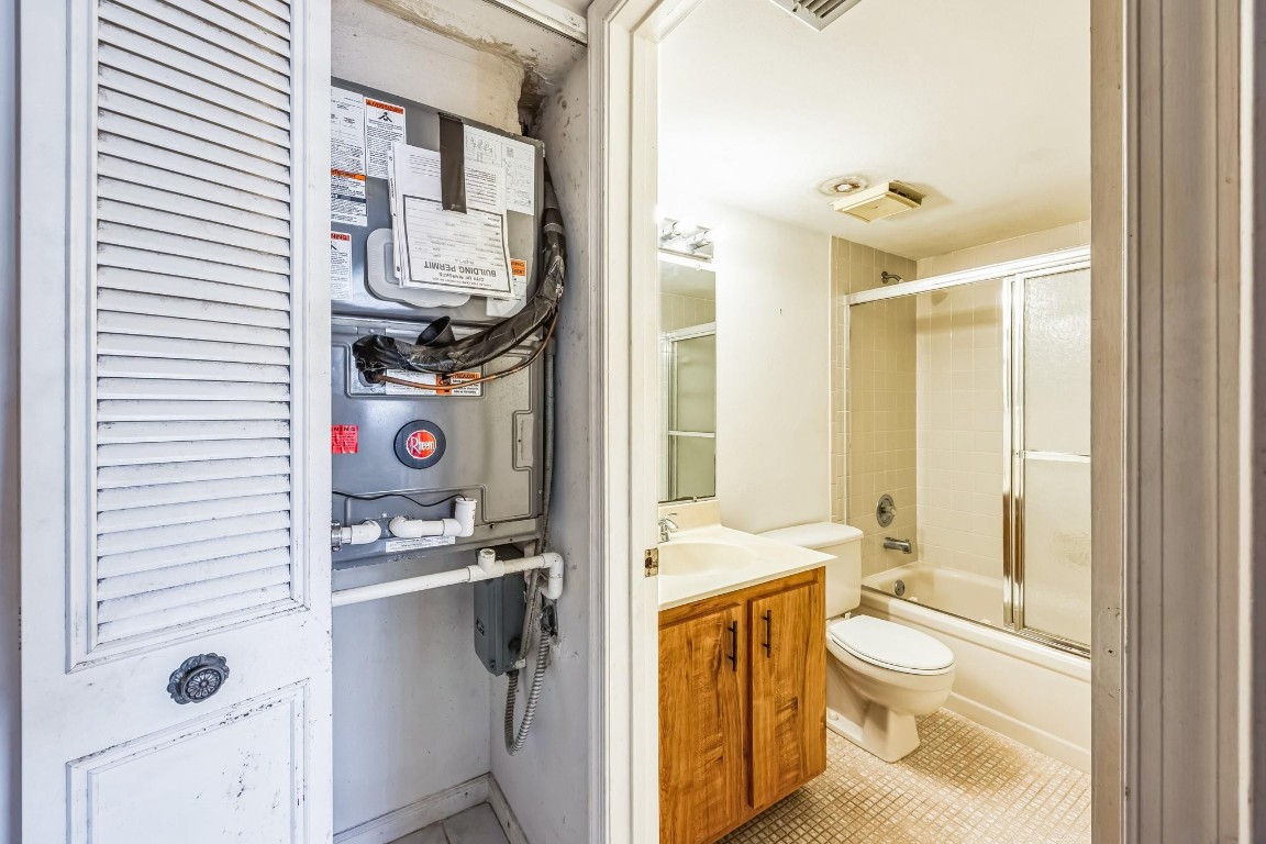 PALM LAKES CONDO - Residential