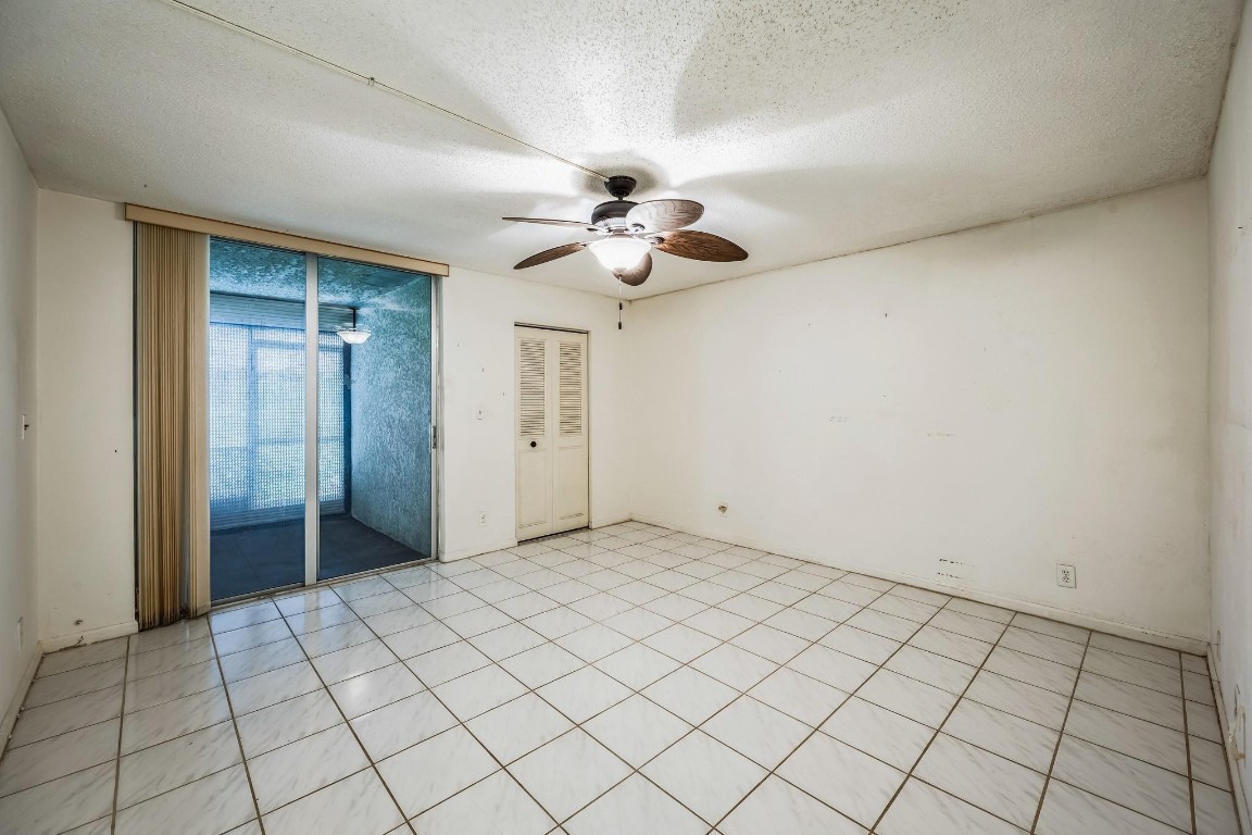 PALM LAKES CONDO - Residential