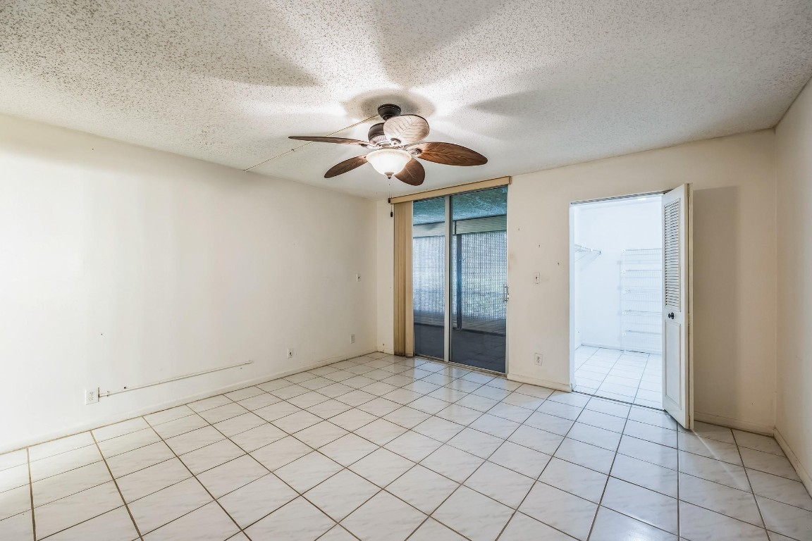 PALM LAKES CONDO - Residential