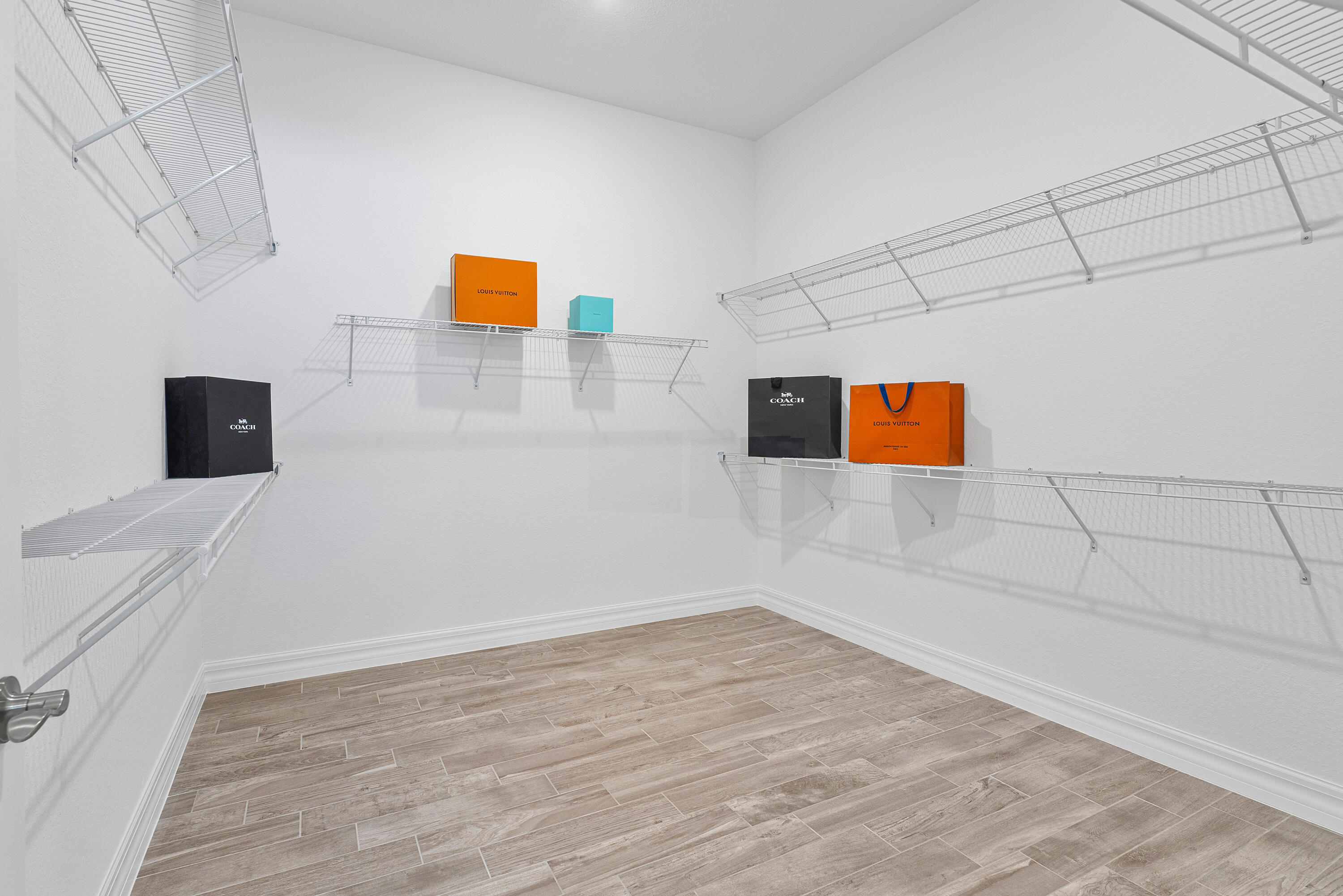 WINDSONG ESTATES - Residential Lease