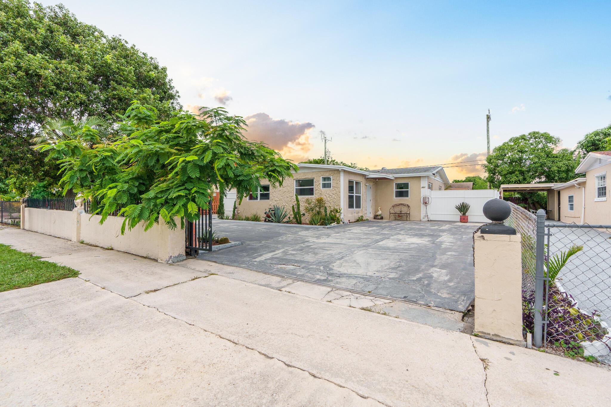 ROLLING GREEN RIDGE 1ST A - Residential Lease