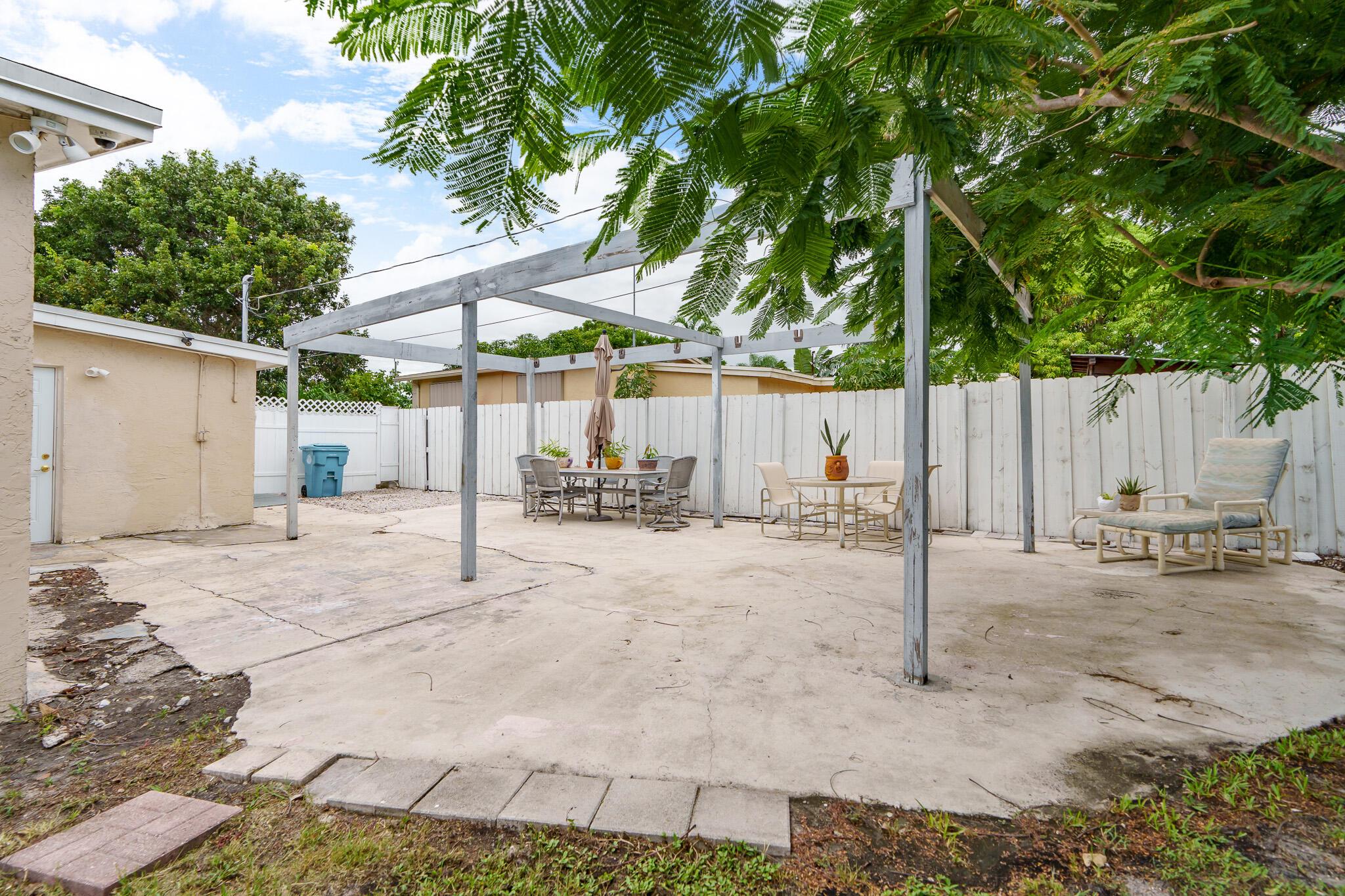 ROLLING GREEN RIDGE 1ST A - Residential Lease