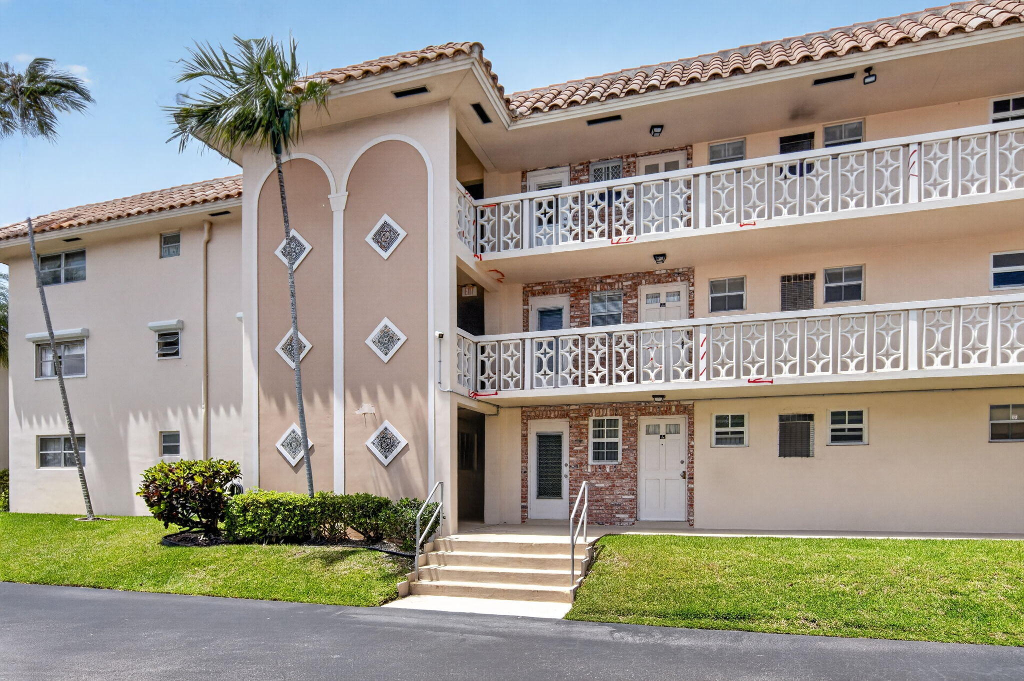 400 NE 20th Street A205