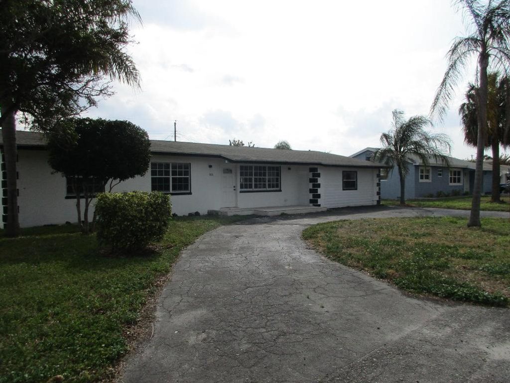 Photo of 806 Minnesota Street, Lantana, FL 33462 (MLS # R11098523)