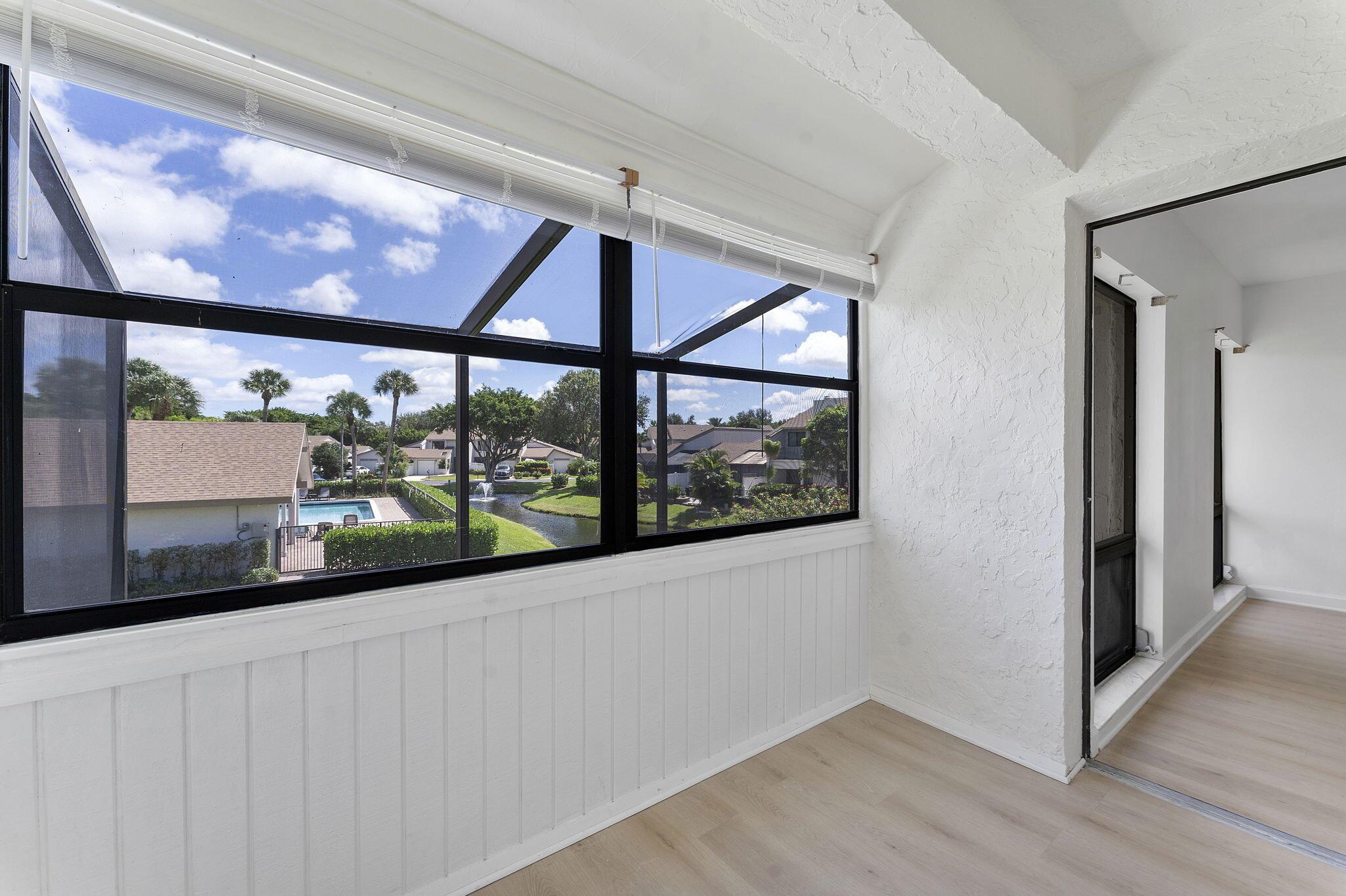CANARY PALM CLUB - Residential