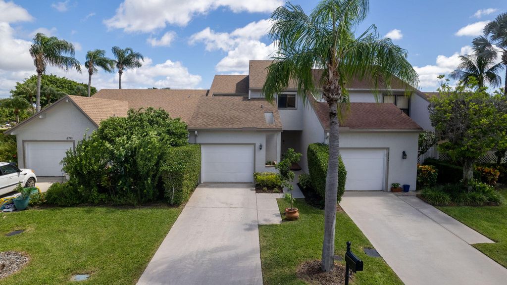 Photo of 6739 Canary Palm Circle, Boca Raton, FL 33433 (MLS # R11128794)