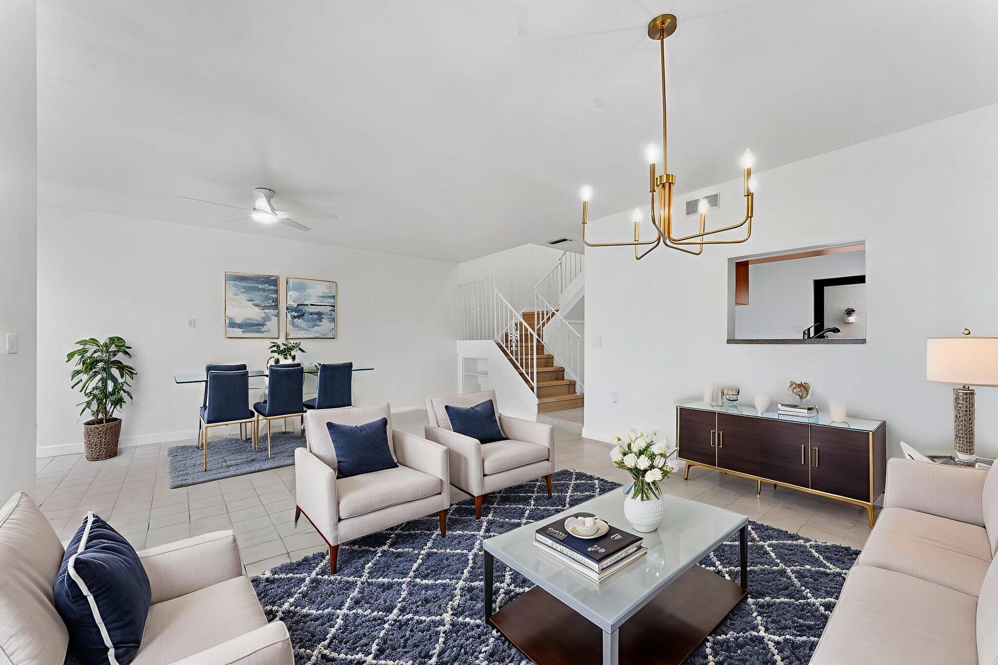 CANARY PALM CLUB - Residential