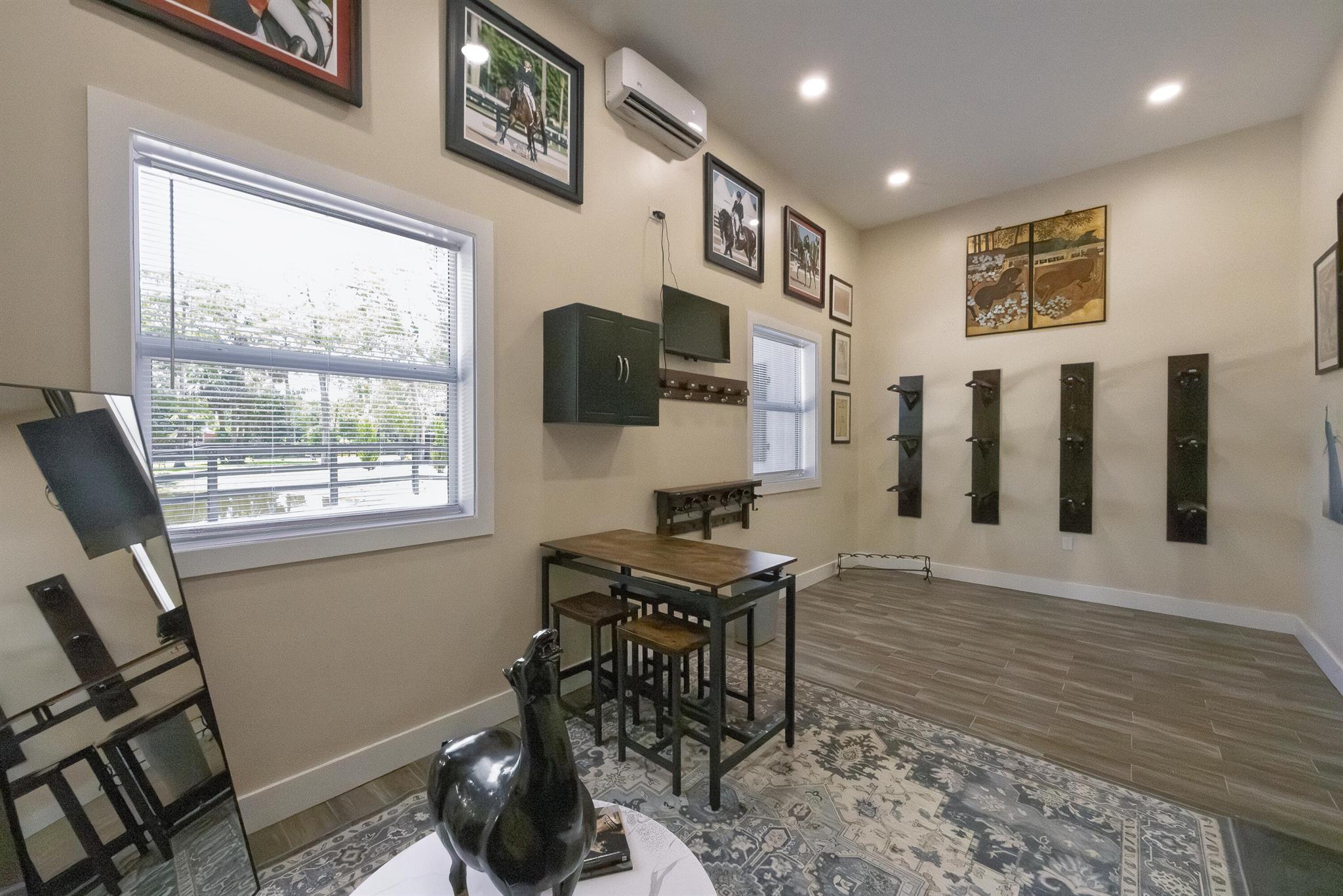 LOXAHATCHEE GROVES - Residential Lease