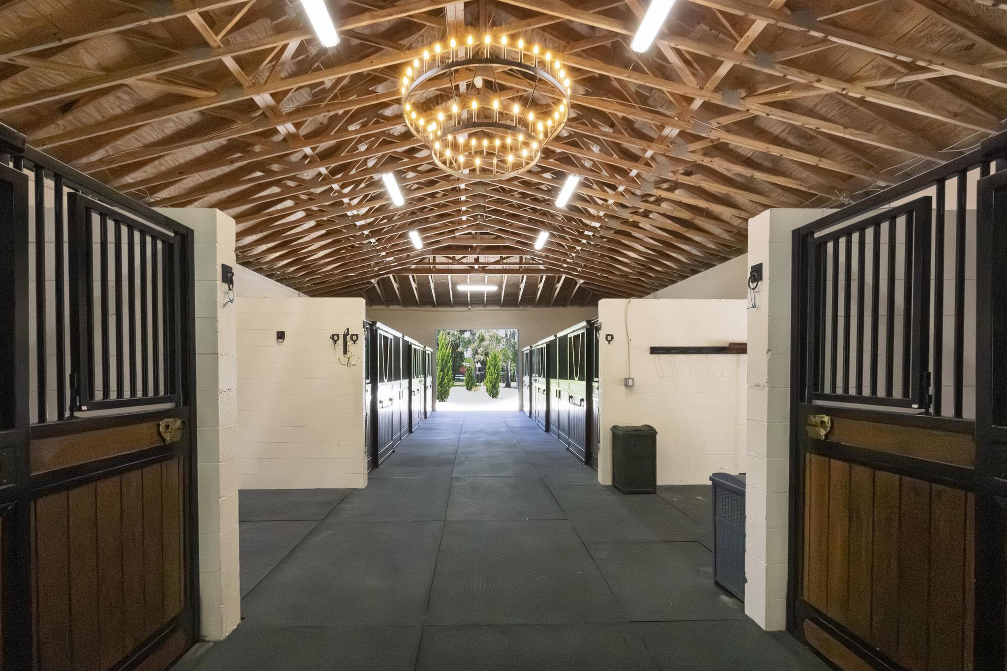 LOXAHATCHEE GROVES - Residential Lease