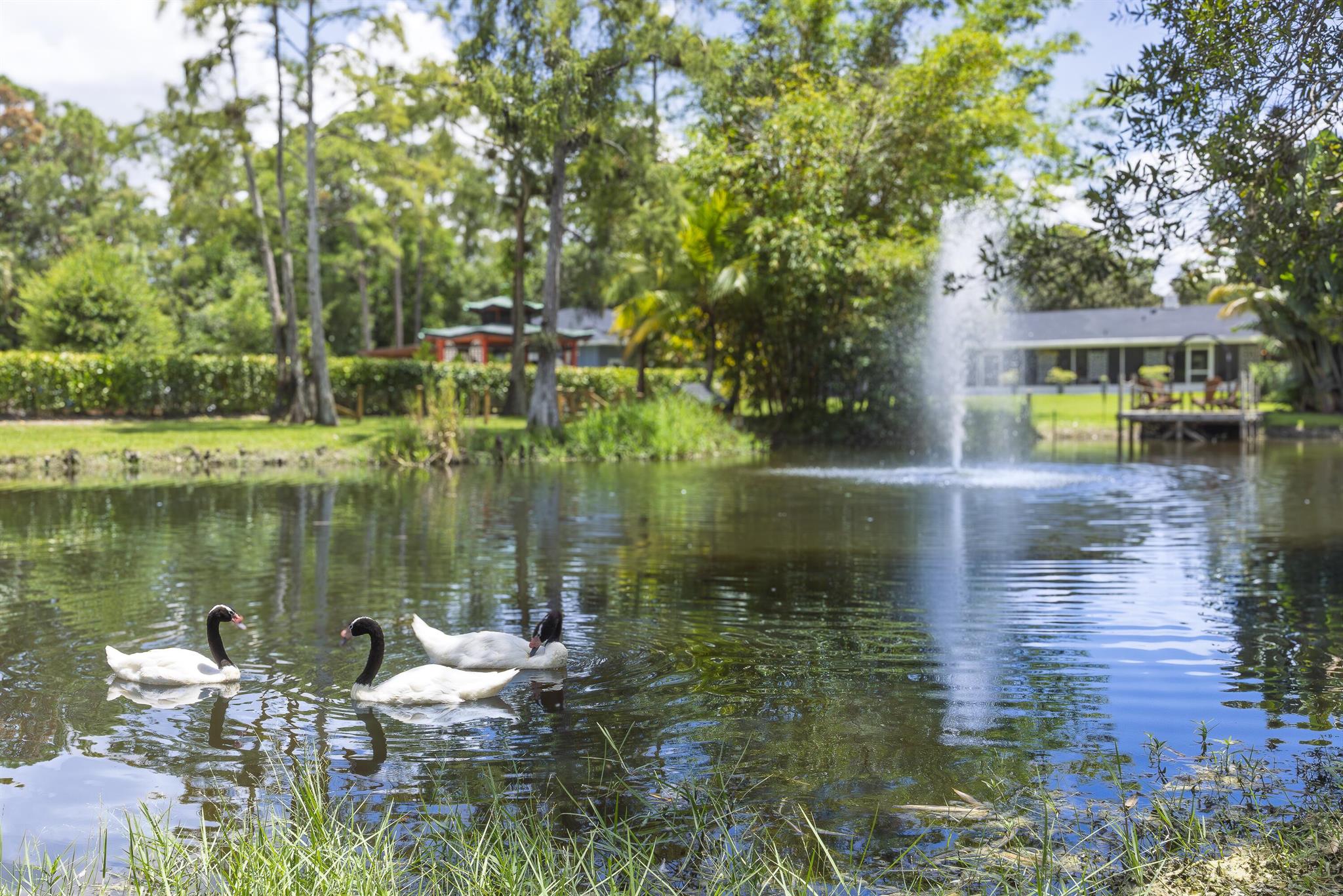 LOXAHATCHEE GROVES - Residential Lease