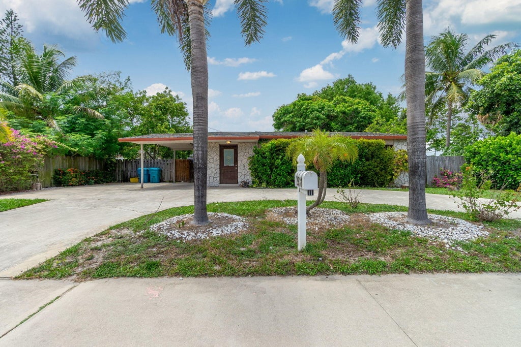 Photo of 2831 N Seacrest Boulevard #A, Boynton Beach, FL 33435 (MLS # B26063604)