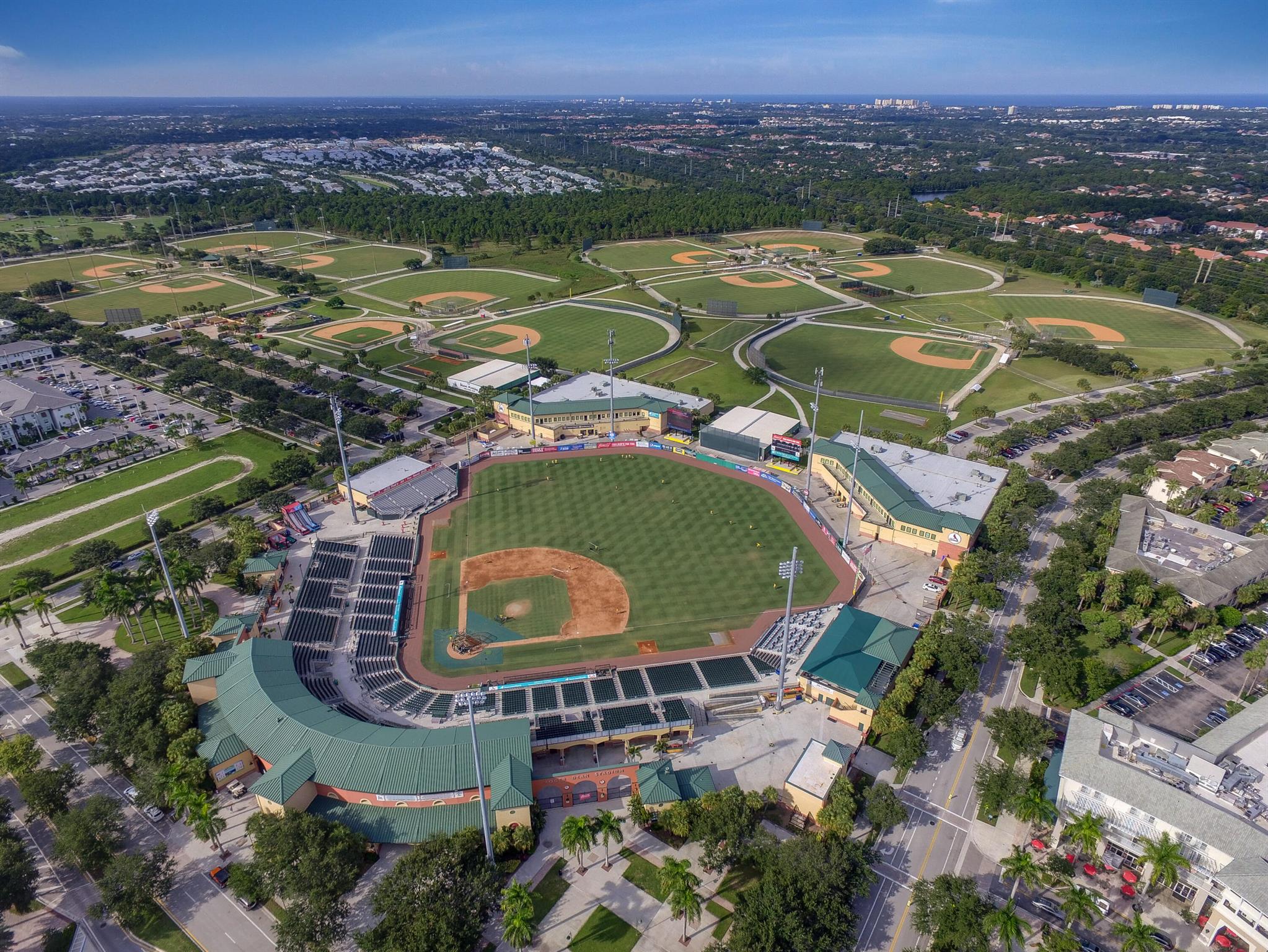 VILLAGE AT ABACOA CONDO - Residential Lease