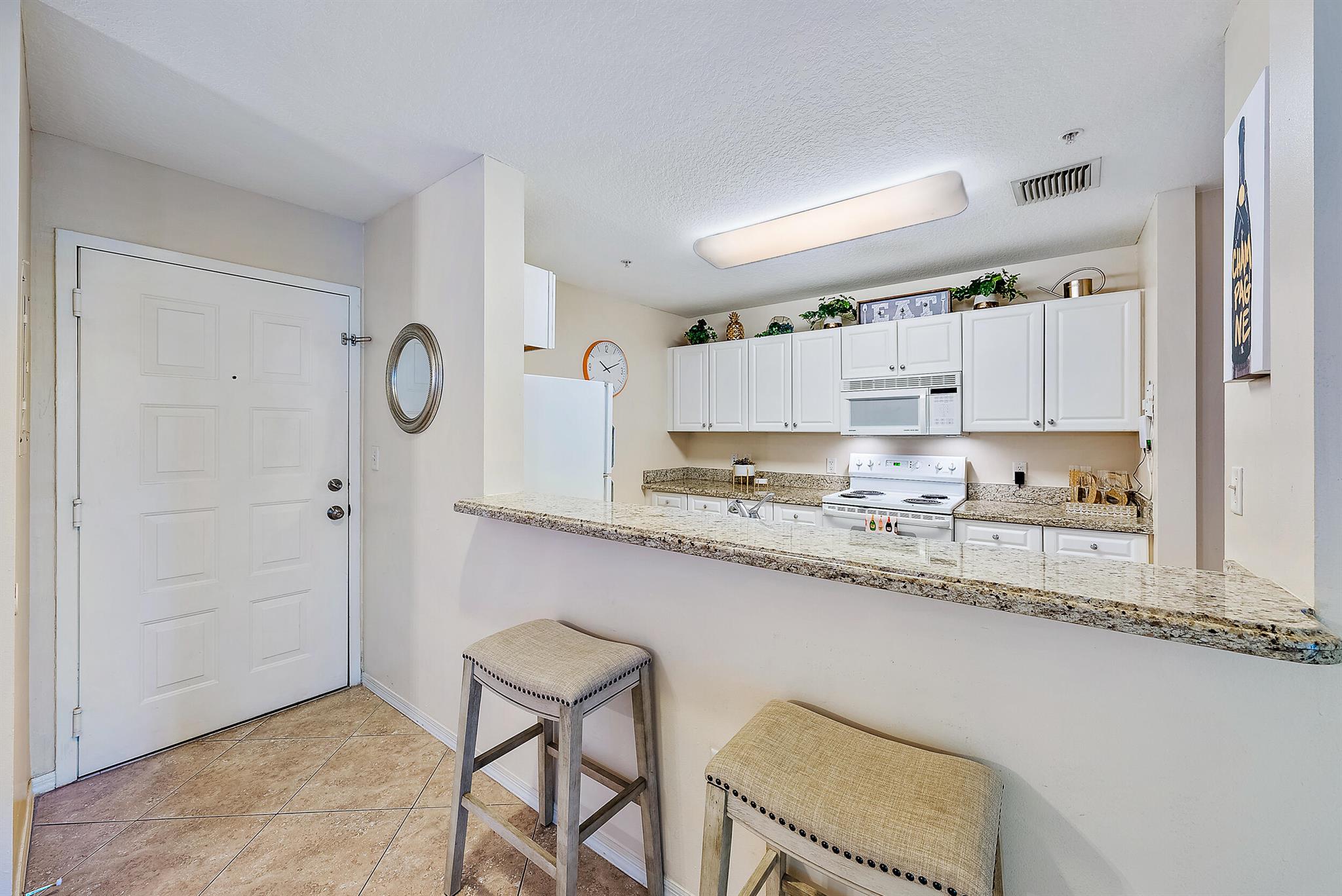 VILLAGE AT ABACOA CONDO - Residential Lease