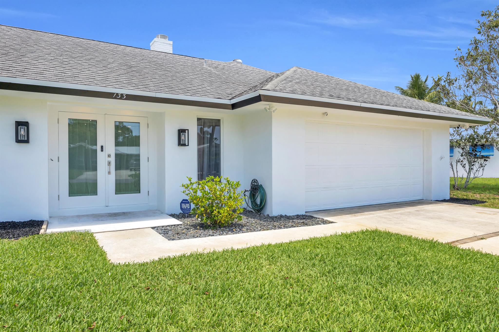 133 Fairview E
