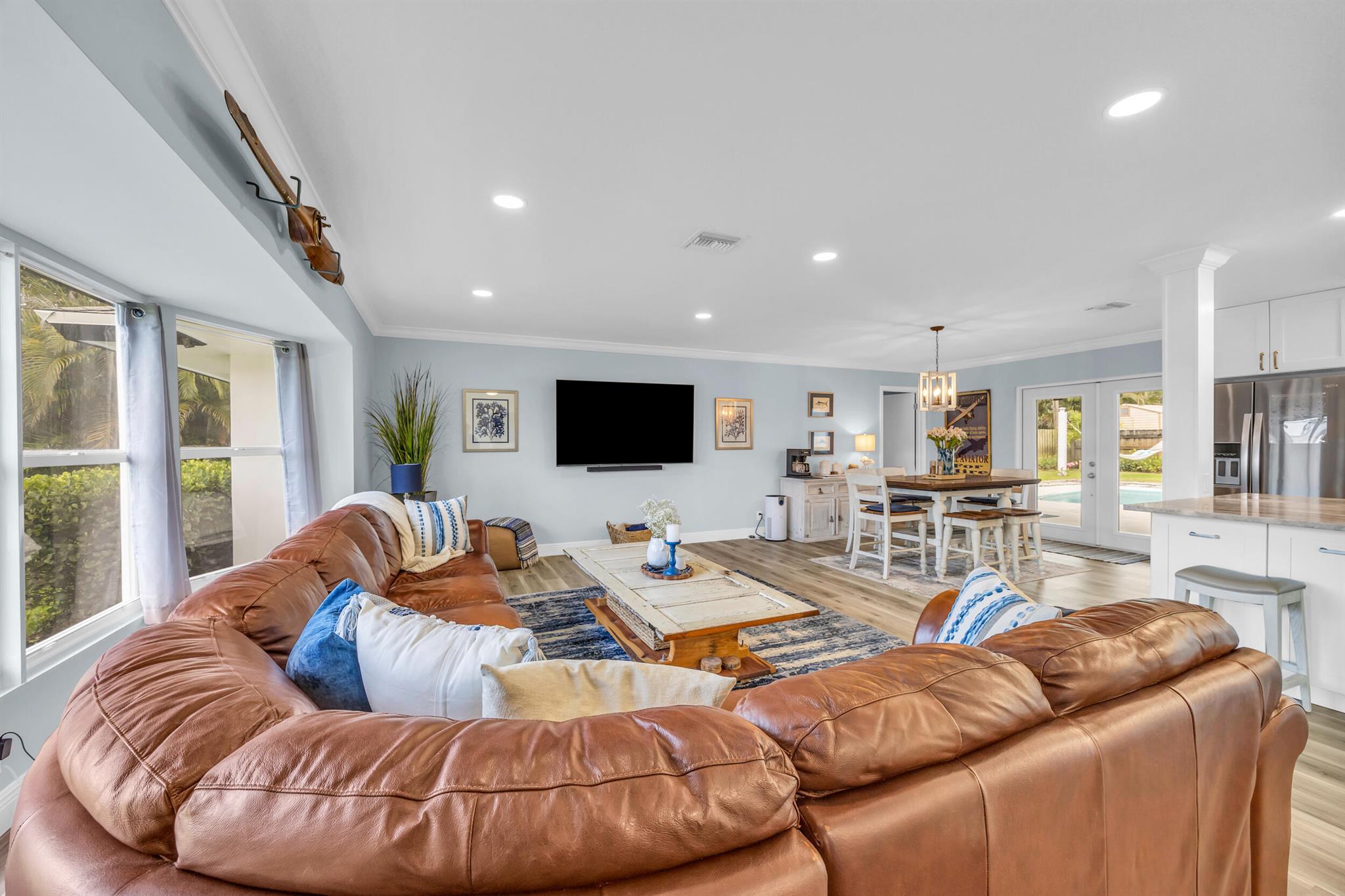 133 Fairview E