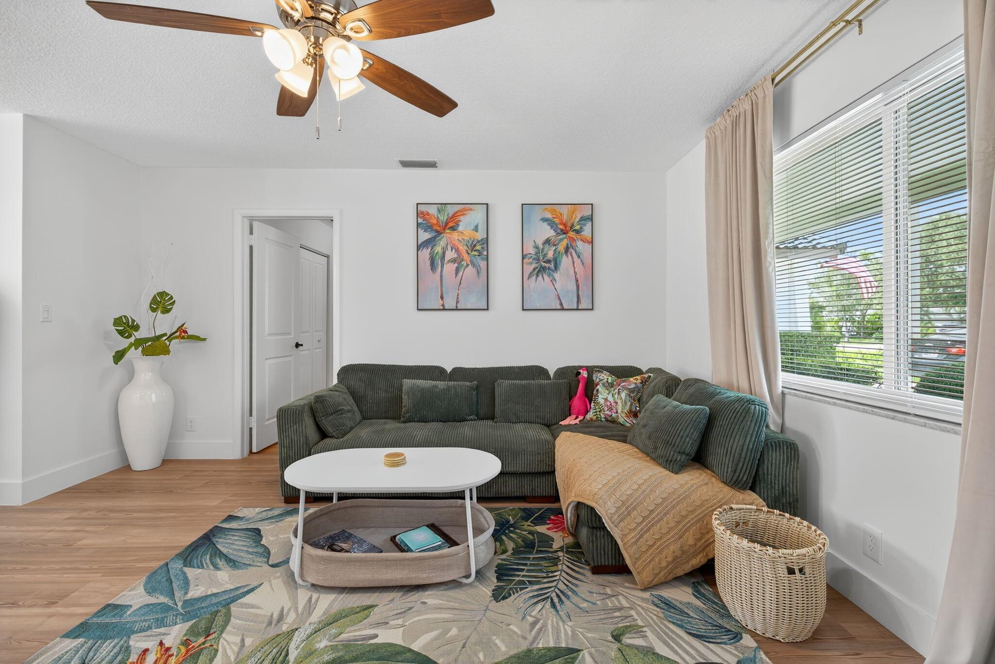 JUNO ISLES 3 - Residential Lease