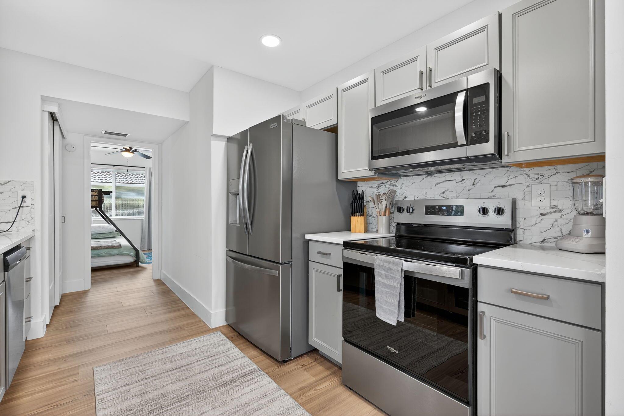 JUNO ISLES 3 - Residential Lease