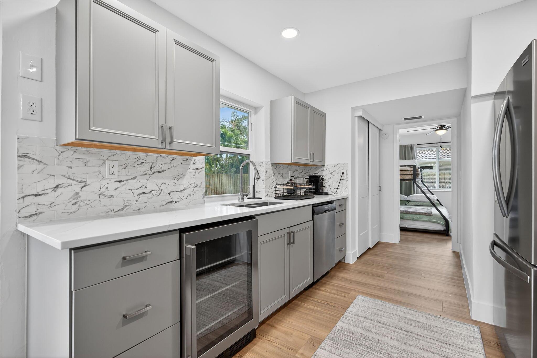 JUNO ISLES 3 - Residential Lease