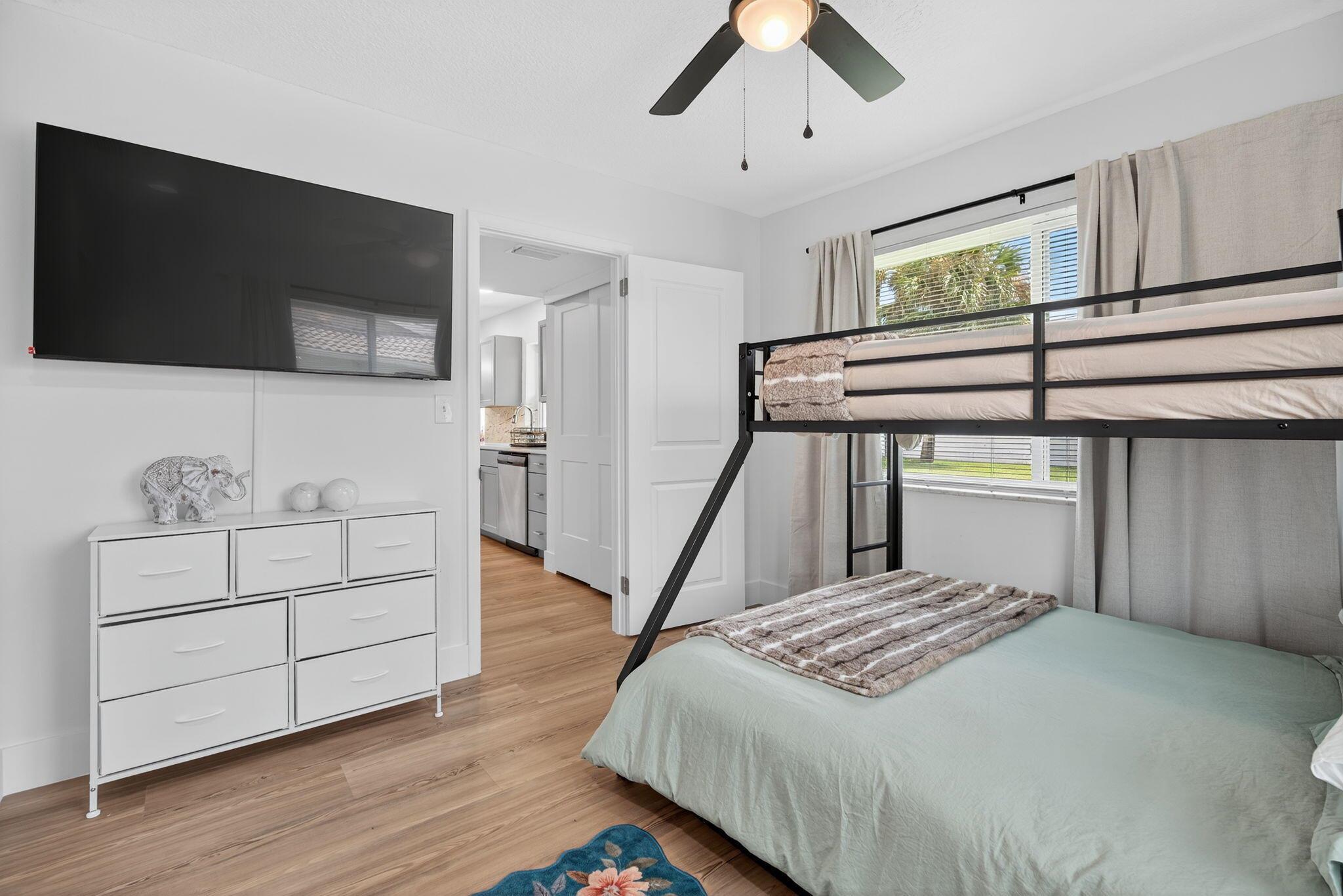 JUNO ISLES 3 - Residential Lease