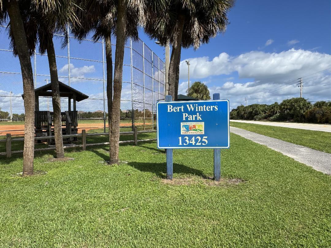 JUNO ISLES 3 - Residential Lease